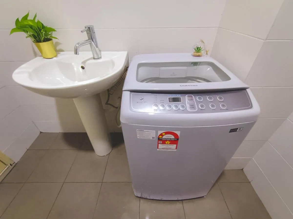 ג'והור בהרו -Lake View- Mount Austin Ikea Toppen 10 Mins - B107 מלזיה